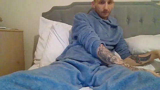 feetlovrr94 online show from March 26, 2026, 6:50 pm