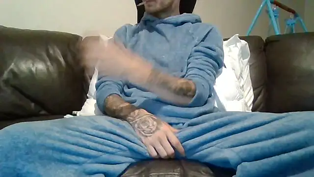 Snapshot of feetlovrr94 chatting on May 23, 2026, 11:26 pm feetlovrr94 online show from May 23, 2026, 11:26 pm