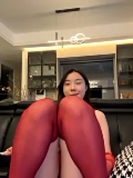 xiaoxiong168 online show from April 9, 2026, 11:16 am