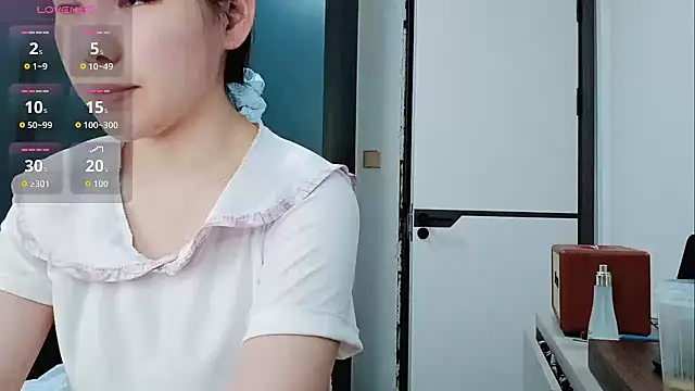 Snapshot of yunsu-68 chatting on June 17, 2026, 8:25 am yunsu-68 online show from June 17, 2026, 8:25 am