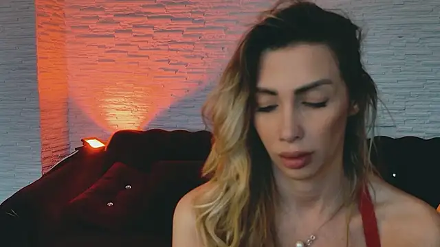 AngelWooW online show from April 10, 2026, 5:25 am