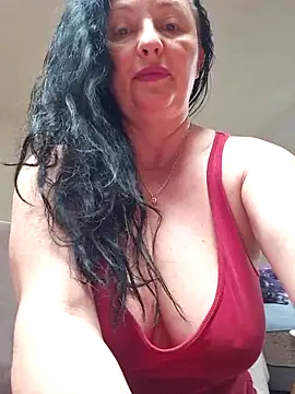 angelicalov online show from April 11, 2026, 6:10 am