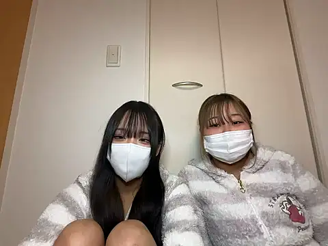 kana1199 online show from April 3, 2026, 12:33 pm