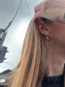 FReyja 44 online show from March 27, 2026, 11:33 am