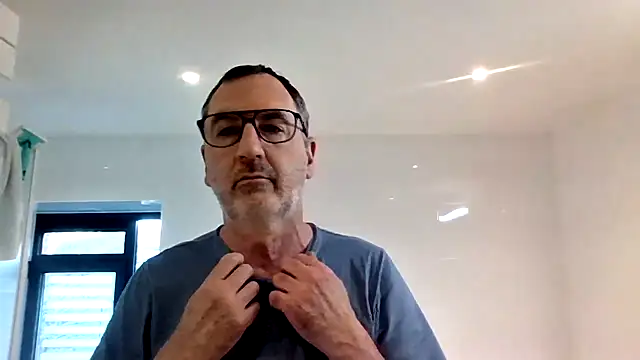 HotLucas66 online show from April 8, 2026, 5:31 am