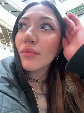 SaintSquirt online show from April 1, 2026, 9:43 am