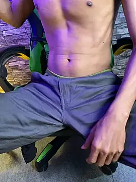 tukangcoli31 online show from April 2, 2026, 3:46 am