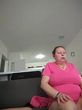 Joepepecarito online show from May 12, 2026, 2:12 pm