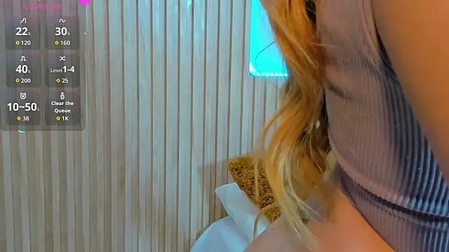 Sami Loveee  online show from March 31, 2026, 10:34 pm