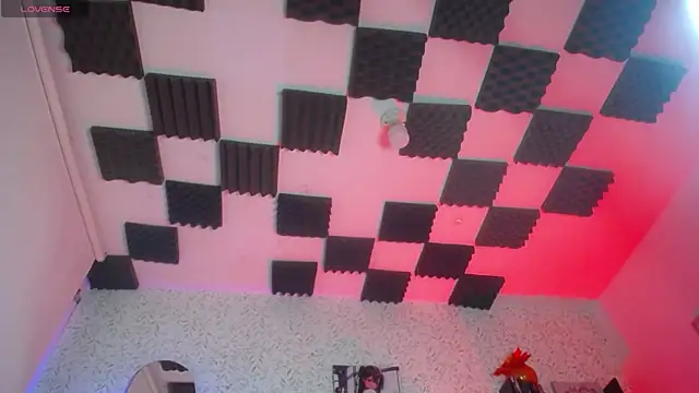 Edelyn ink online show from April 8, 2026, 7:48 pm