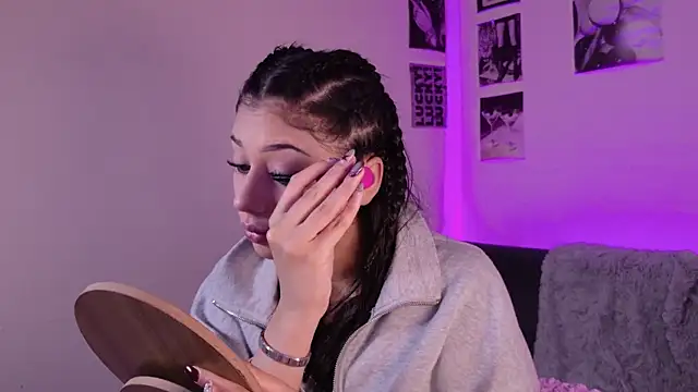 Snapshot of SerenBleck chatting on July 9, 2026, 10:37 am SerenBleck online show from July 9, 2026, 10:37 am