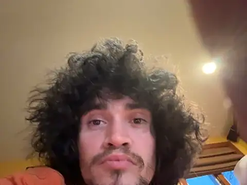 Teddy4420 online show from April 6, 2026, 11:28 pm