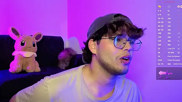 hornsgoat  online show from April 14, 2026, 9:20 pm