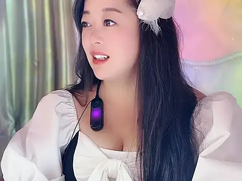 A-wzz online show from April 13, 2026, 2:54 pm