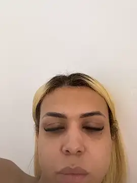 marcellyfiori online show from April 15, 2026, 6:56 pm