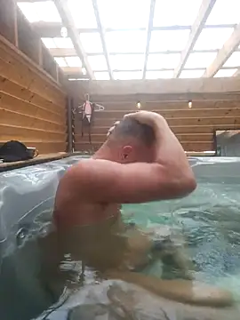 Cutecamboy4you online show from April 18, 2026, 11:34 am