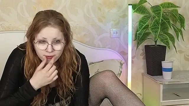 Snapshot of Sophie_Starr chatting on July 14, 2026, 4:06 am Sophie Starr online show from July 14, 2026, 4:06 am