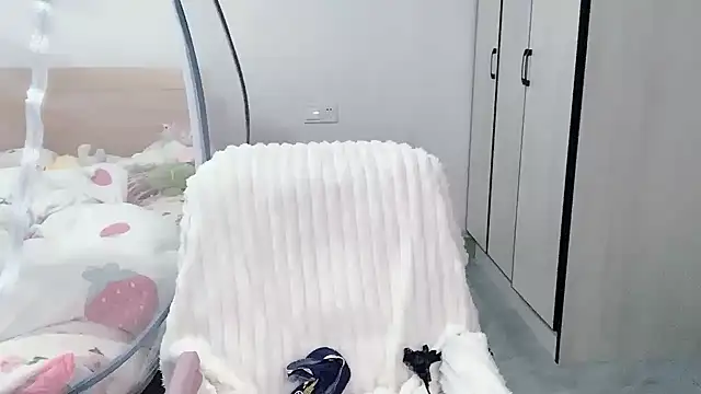 xiaodanta- online show from April 15, 2026, 7:58 am