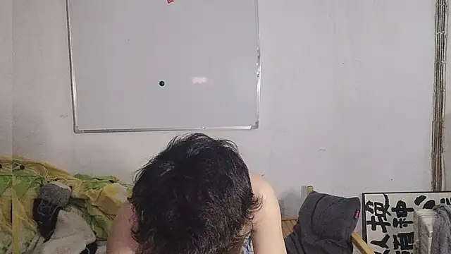 xiatianjun online show from April 6, 2026, 8:37 am