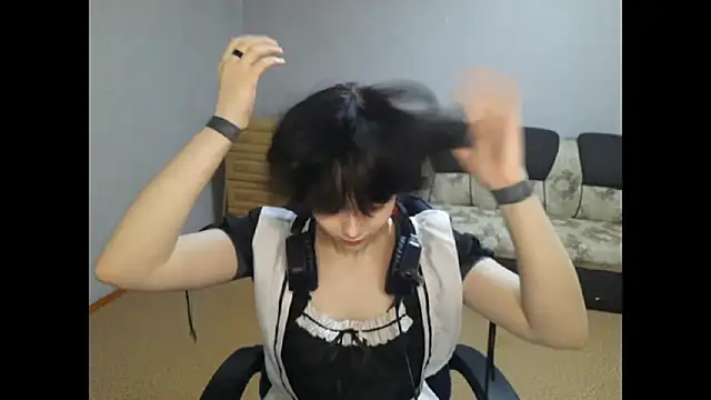 ShaynaLinley online show from April 10, 2026, 3:08 pm