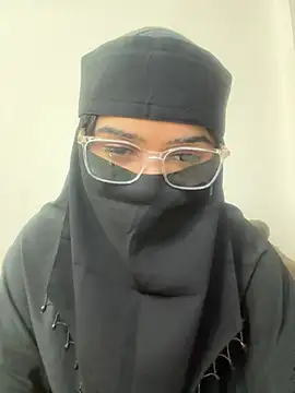 karandeep kaur isback online show from March 26, 2026, 10:35 am