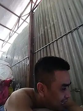 Snapshot of Tinh_love chatting on July 8, 2026, 5:19 am Tinh love online show from July 8, 2026, 5:19 am