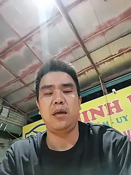Snapshot of Tinh_love chatting on July 30, 2026, 1:32 pm Tinh love online show from July 30, 2026, 1:32 pm