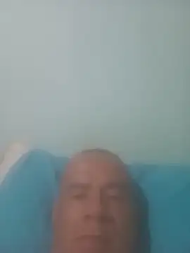 mateosantos111 online show from June 4, 2026, 3:33 am
