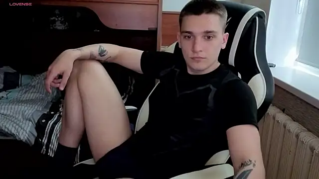 Snapshot of Sweetyangeel chatting on May 18, 2026, 12:21 pm Sweetyangeel online show from May 18, 2026, 12:21 pm