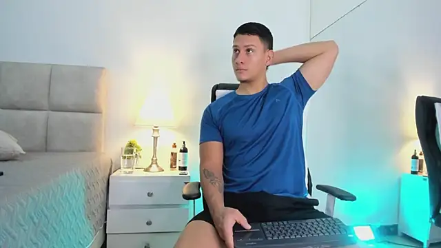 Chriss Diamond online show from May 16, 2026, 8:19 pm