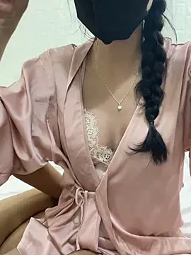 Snapshot of Amee_ chatting on June 15, 2026, 4:28 pm Amee online show from June 15, 2026, 4:28 pm