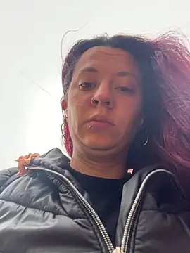 vitoria bell online show from April 8, 2026, 12:06 pm