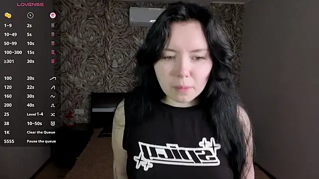 Dory shu online show from April 13, 2026, 2:37 am