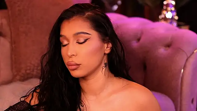 CherrieTeen online show from April 9, 2026, 5:41 pm