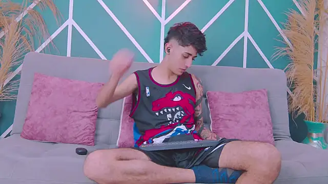 Martony Storm online show from April 14, 2026, 12:21 pm