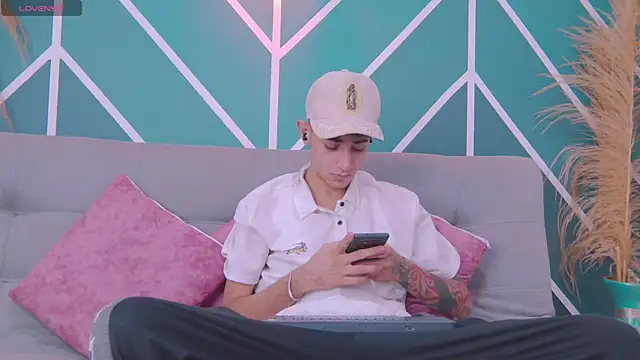 Martony Storm online show from April 2, 2026, 2:24 pm