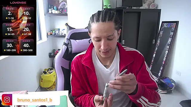 Snapshot of Bruno_santos1 chatting on May 25, 2026, 1:21 pm Bruno santos1 online show from May 25, 2026, 1:21 pm