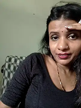 Snapshot of khushi_ji00 chatting on July 8, 2026, 7:20 am khushi ji00 online show from July 8, 2026, 7:20 am