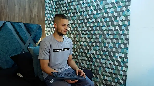 Joaho Fernandez online show from June 11, 2026, 9:12 pm