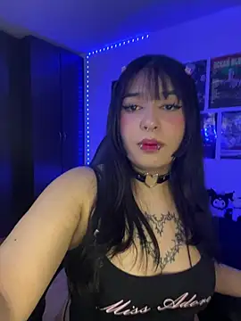 Hinataaa  online show from June 2, 2026, 3:39 am