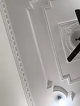 HeartlessGirl online show from April 5, 2026, 5:36 am