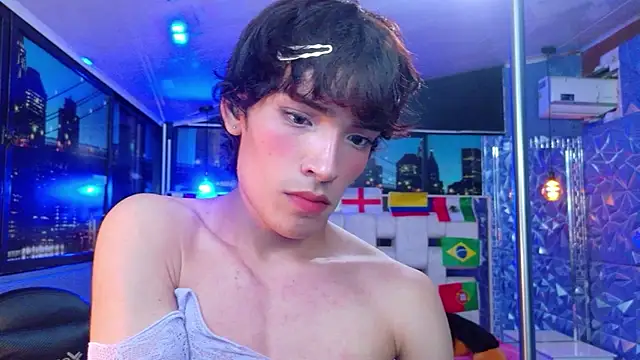 Snapshot of IsaacNovaa chatting on June 14, 2026, 2:24 am IsaacNovaa online show from June 14, 2026, 2:24 am