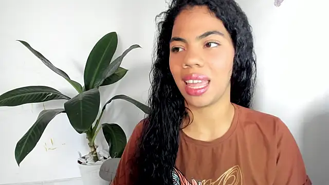 DakotaStills  online show from April 14, 2026, 12:43 pm