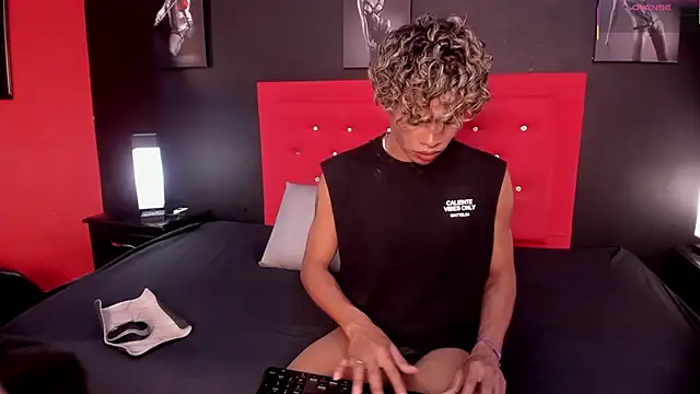 Henrikvermillion online show from March 31, 2026, 3:19 am