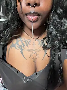 Nyla xox online show from April 12, 2026, 11:08 pm