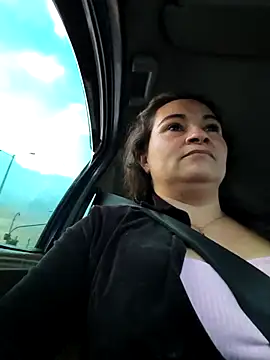 kyra sol online show from April 11, 2026, 10:46 pm