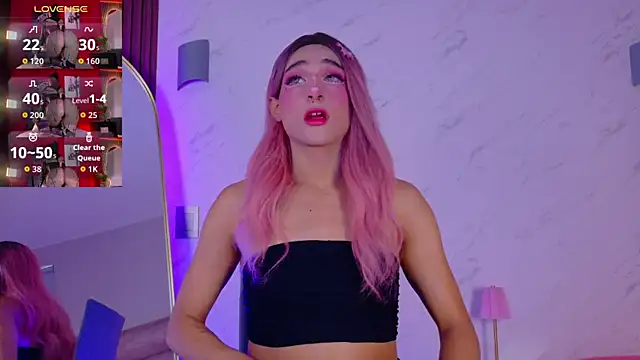 Mikavelvet08 online show from April 17, 2026, 9:28 pm