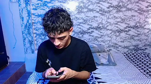 escanor ar online show from April 9, 2026, 7:42 pm