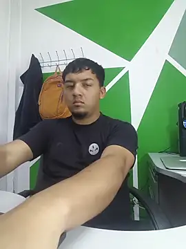 Itsdavidxxx online show from April 14, 2026, 1:05 pm