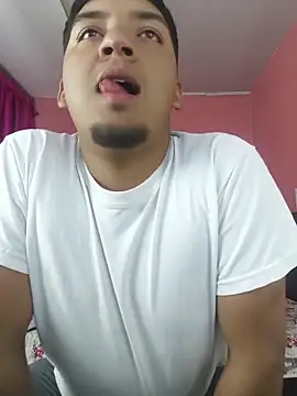 Itsdavidxxx online show from April 4, 2026, 3:57 am